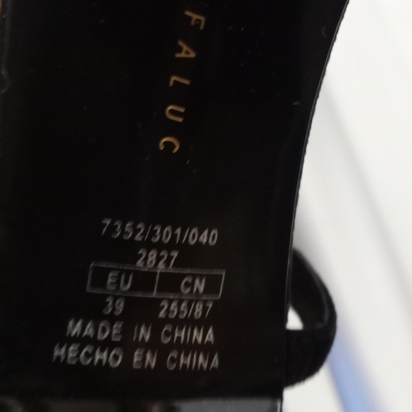 ZARA Black Suede Platform Sandal w/Stiletto Heel - Picture 3 of 8